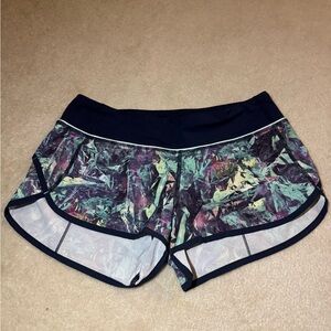 Lululemon Speed Shorts size 6